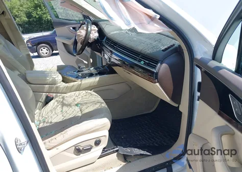 2017 Audi Q7 Prestige z USA, uszkodzony, nr VIN WA1VAAF70HD015447